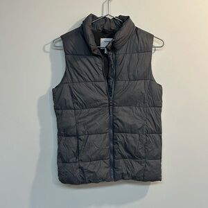 Old Navy brand juniors size XL gray color